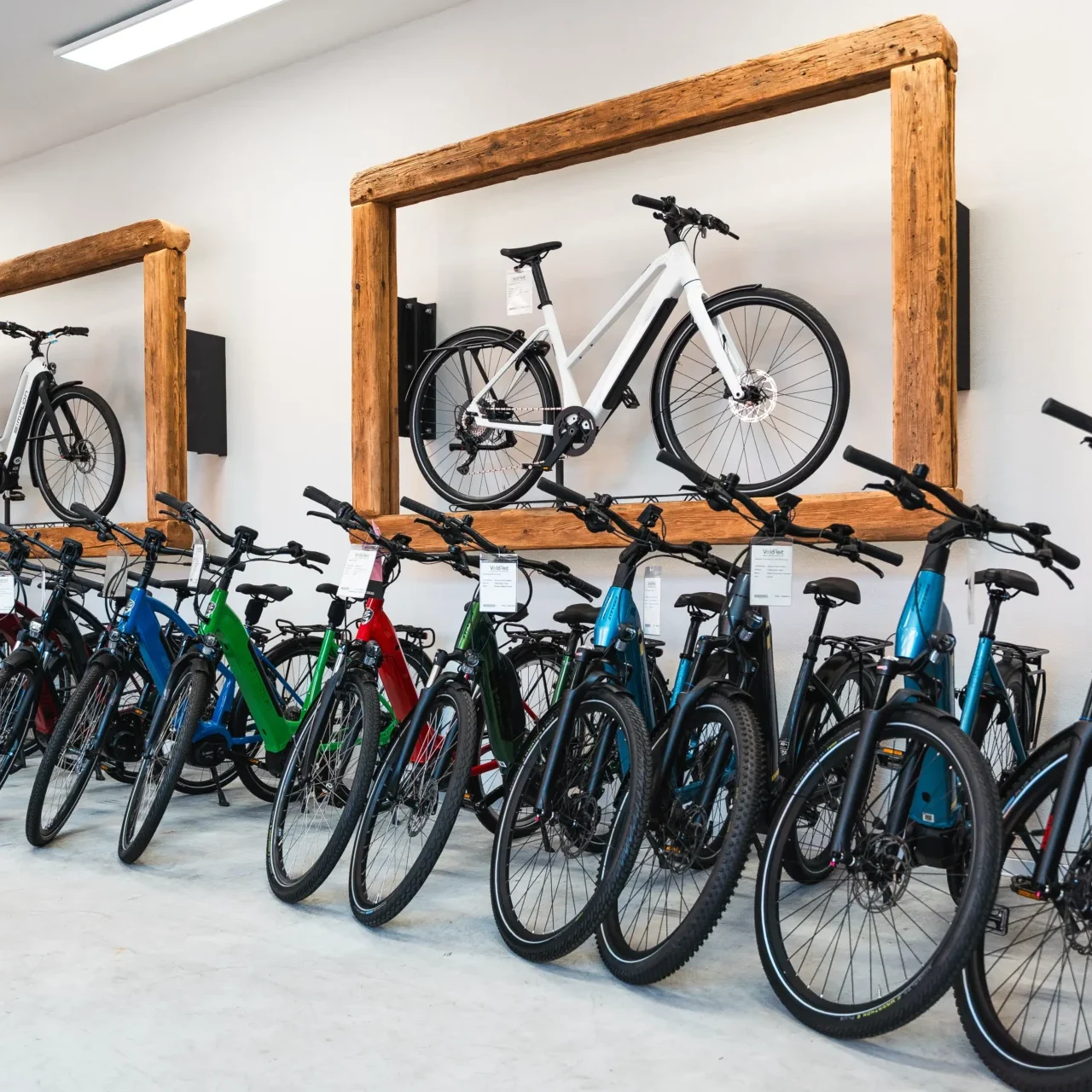 Velozeit - Laden mit Auswahl an Rädern