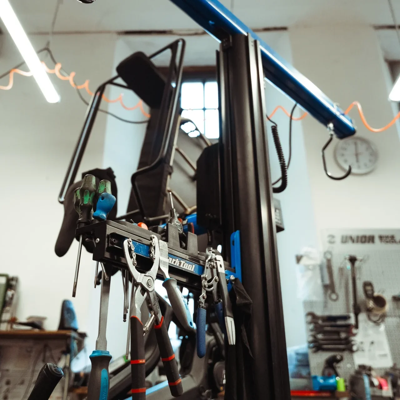Velozeit - Werkstatt Eindrücke - Reperatur